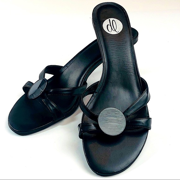 Donna Lawrence Black Sandals - Picture 6 of 7